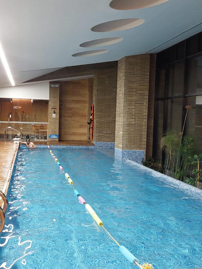 Toscano S Aparta Estudio Hospedaje Amoblado Torre 2 Equilibrium Bogota Exterior photo